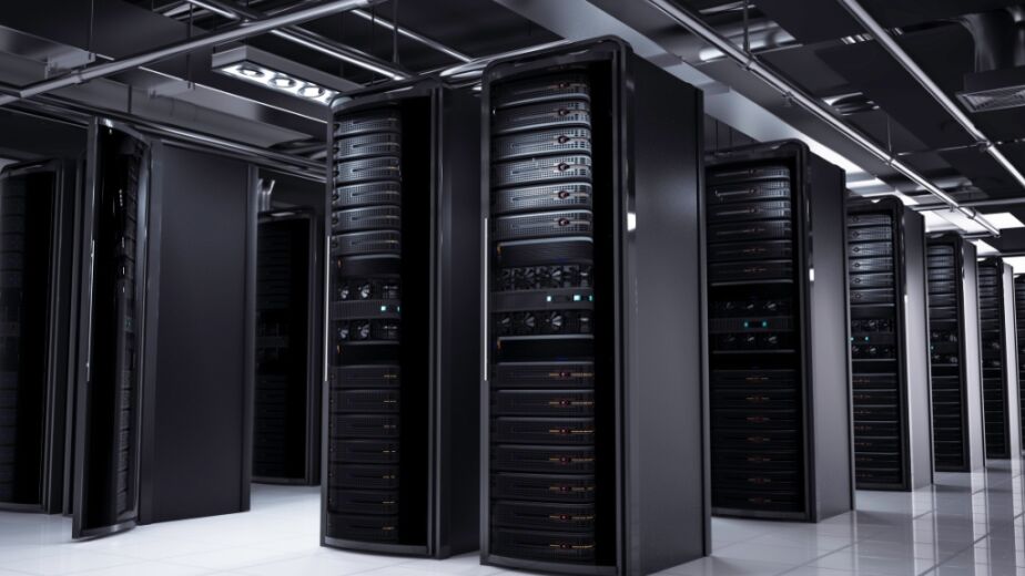 Data center servers that were built using project based recruitment for data center construction